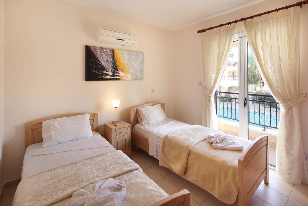 Adamou Gardens Leilighet Paphos Eksteriør bilde