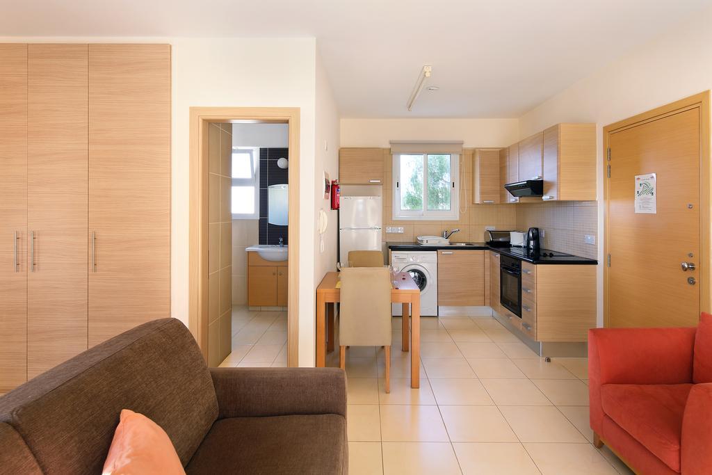 Adamou Gardens Leilighet Paphos Eksteriør bilde