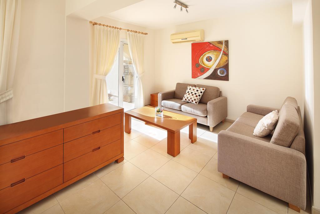 Adamou Gardens Leilighet Paphos Eksteriør bilde